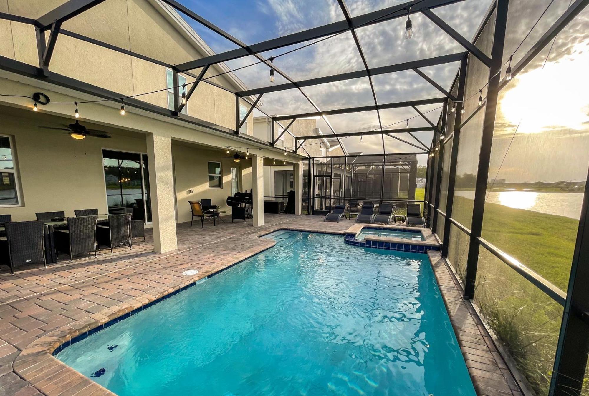 B - New 4 Bedroom Home - 5 Miles To Disney - Free Water Park - Private Pool Kissimmee Zimmer foto